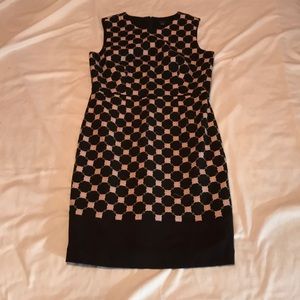 Ann Taylor sz 10 cute Pink/Black Sheath Dress